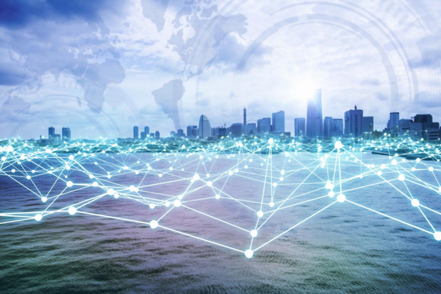 Studierende beim Online-Lernen mit KI-gestützter Sportanalyse