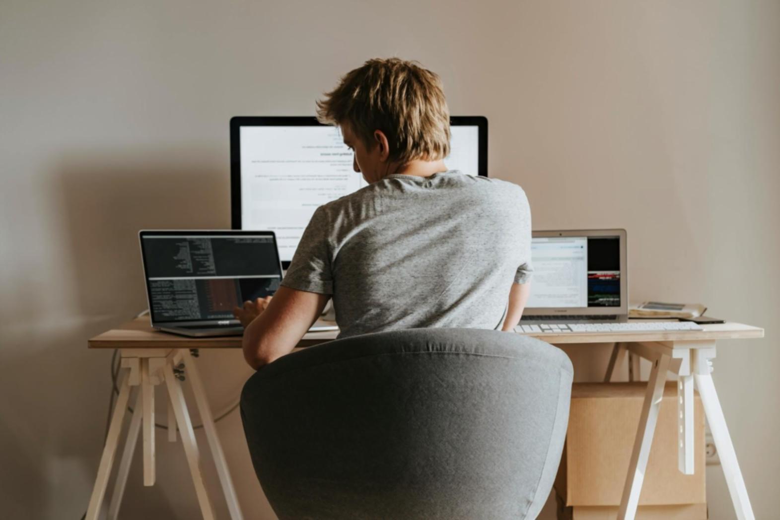 Alumni-Netzwerk und Weiterbildung